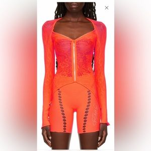 POSTER GIRL set in color chili 🌶